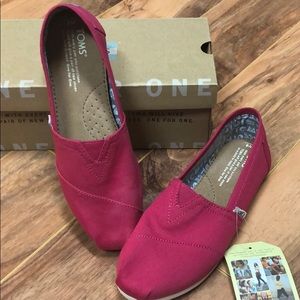 Size 6 Pink Toms